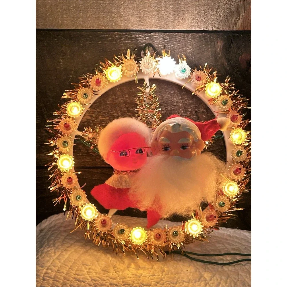 Mr And Mrs Santa Claus Wreath Of Flashing Lights 1973 Taiwan Vintage Christmas